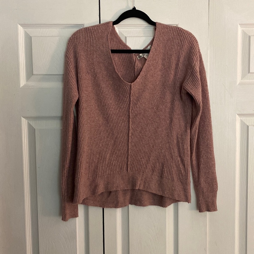 Pink sweater Large
